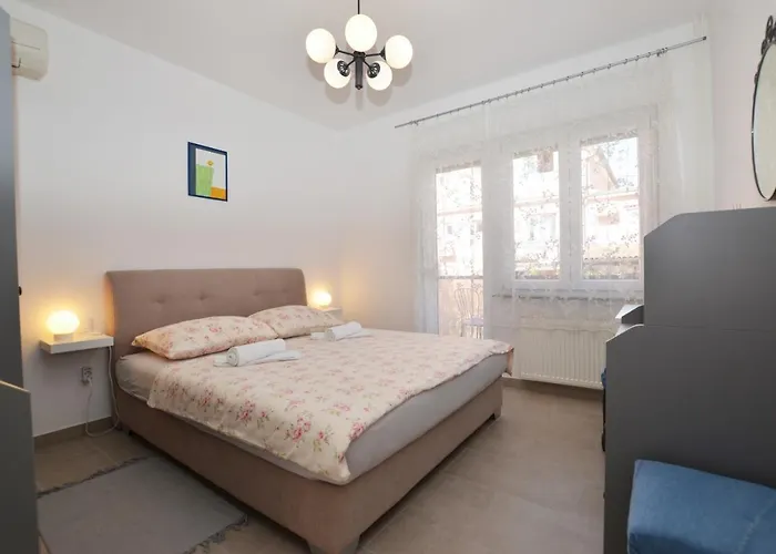 M&N Apartment
